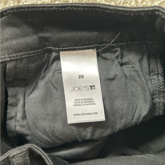 Joes skinny black jeans size 29. - Picture 3 of 3